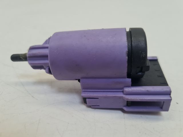 bontott VW GOLF IV Fék Pedál Kapcsoló