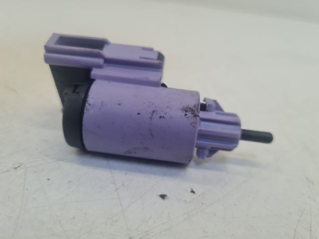 bontott VW GOLF IV Fék Pedál Kapcsoló