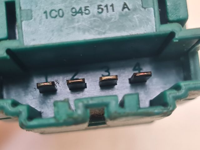 bontott VW GOLF IV Fék Pedál Kapcsoló