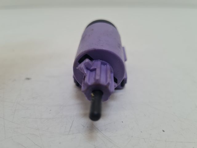 bontott VW GOLF IV Fék Pedál Kapcsoló