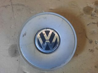 bontott VW GOLF IV Felniközép (1 db)