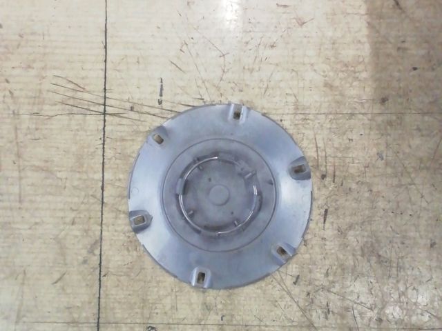 bontott VW GOLF IV Felniközép (1 db)