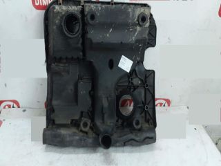 bontott VW GOLF IV Felső Hűtőburkolat