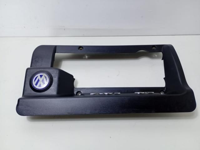 bontott VW GOLF IV Felső Hűtőburkolat