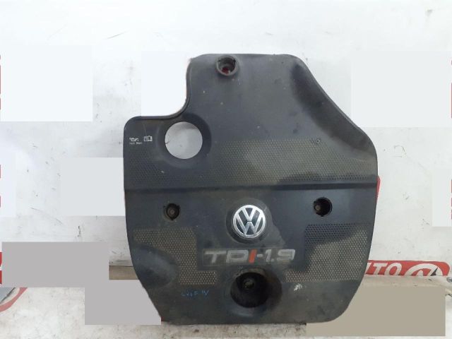 bontott VW GOLF IV Felső Hűtőburkolat