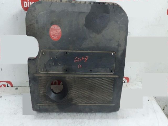 bontott VW GOLF IV Felső Hűtőburkolat