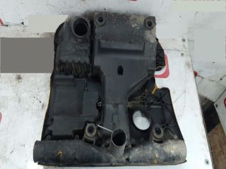 bontott VW GOLF IV Felső Hűtőburkolat