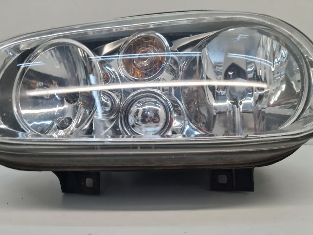 bontott VW GOLF IV Fényszóró Pár