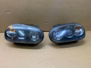 bontott VW GOLF IV Fényszóró Pár