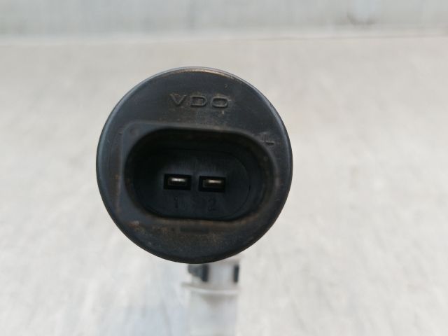 bontott VW GOLF IV Fényszórómosó Szivattyú