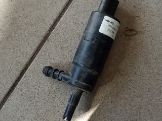 bontott VW GOLF IV Fényszórómosó Szivattyú