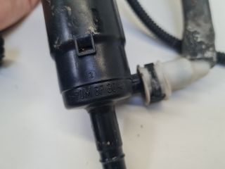 bontott VW GOLF IV Fényszórómosó Szivattyú