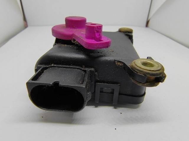 bontott VW GOLF IV Fűtés Állító Motor