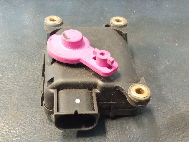 bontott VW GOLF IV Fűtés Állító Motor