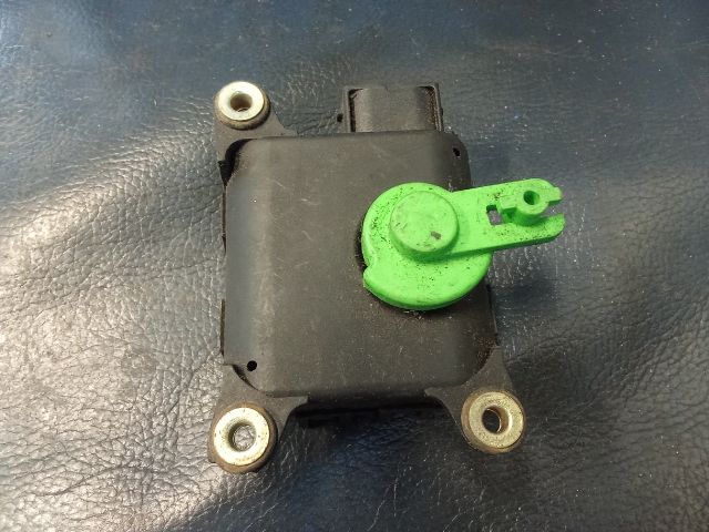 bontott VW GOLF IV Fűtés Állító Motor