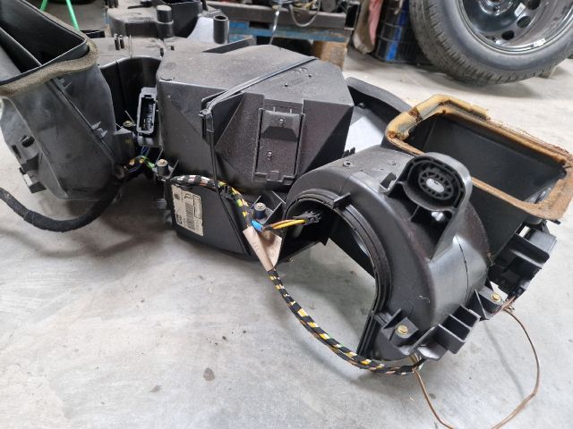 bontott VW GOLF IV Fűtés Box