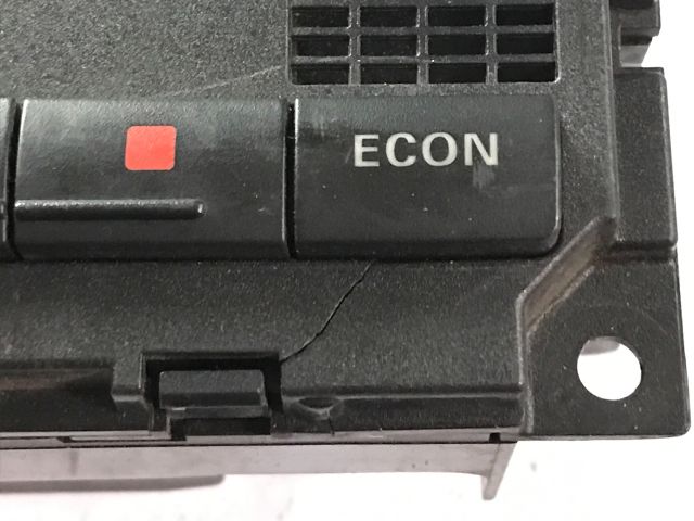 bontott VW GOLF IV Fűtéskapcsoló (digit klímás)