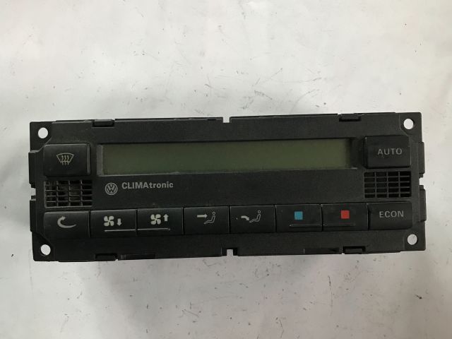 bontott VW GOLF IV Fűtéskapcsoló (digit klímás)