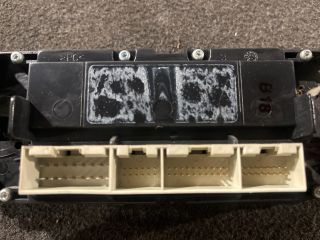 bontott VW GOLF IV Fűtéskapcsoló (digit klímás)