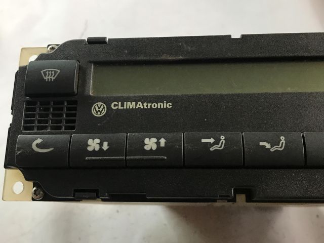 bontott VW GOLF IV Fűtéskapcsoló (digit klímás)