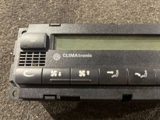 bontott VW GOLF IV Fűtéskapcsoló (digit klímás)