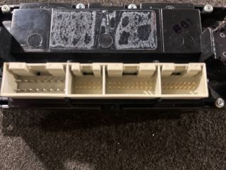 bontott VW GOLF IV Fűtéskapcsoló (digit klímás)