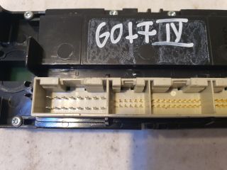 bontott VW GOLF IV Fűtéskapcsoló (digit klímás)