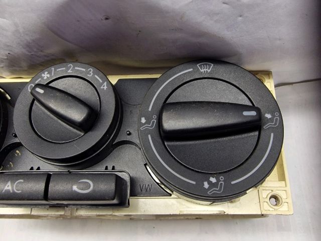 bontott VW GOLF IV Fűtéskapcsoló (manuális klímás)