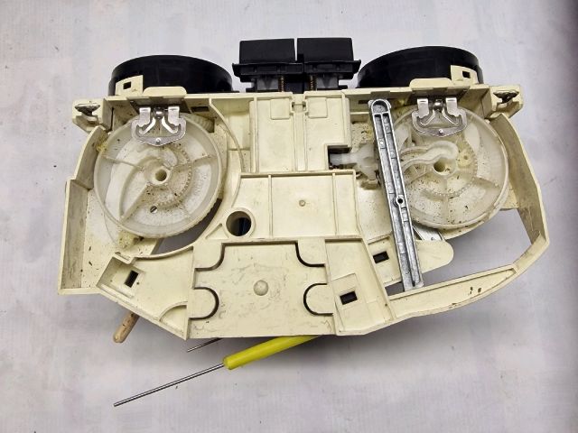 bontott VW GOLF IV Fűtéskapcsoló (manuális klímás)