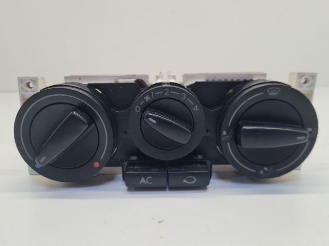 bontott VW GOLF IV Fűtéskapcsoló (manuális klímás)