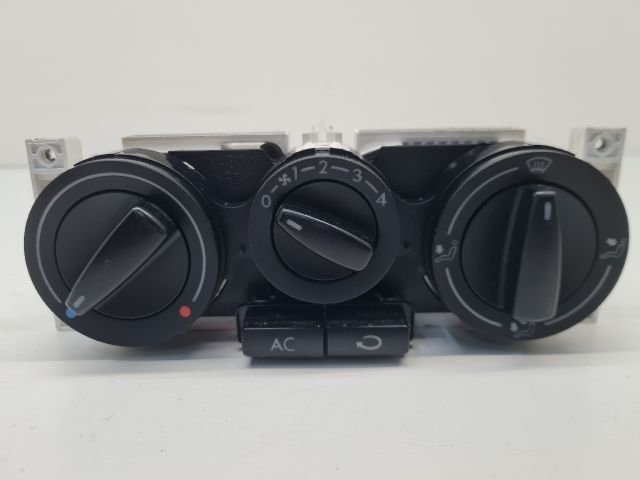 bontott VW GOLF IV Fűtéskapcsoló (manuális klímás)