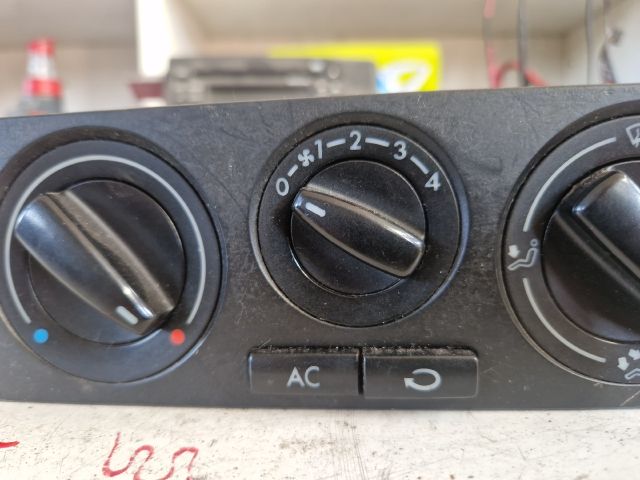 bontott VW GOLF IV Fűtéskapcsoló (manuális klímás)