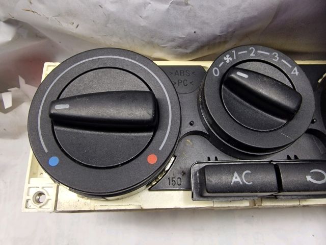 bontott VW GOLF IV Fűtéskapcsoló (manuális klímás)