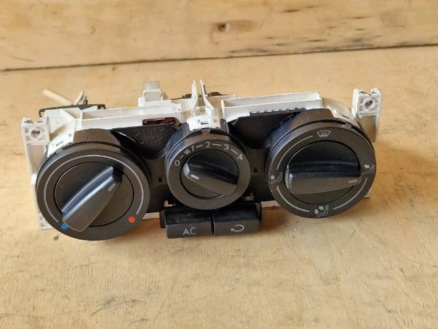 bontott VW GOLF IV Fűtéskapcsoló (manuális klímás)