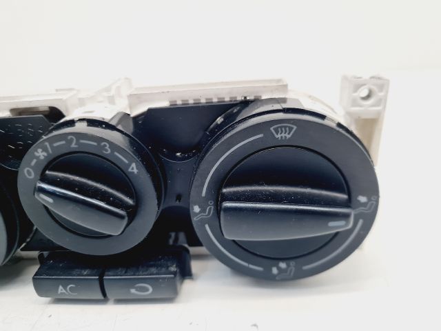 bontott VW GOLF IV Fűtéskapcsoló (manuális klímás)