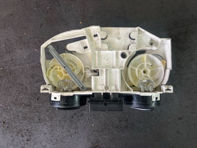 bontott VW GOLF IV Fűtéskapcsoló (manuális klímás)
