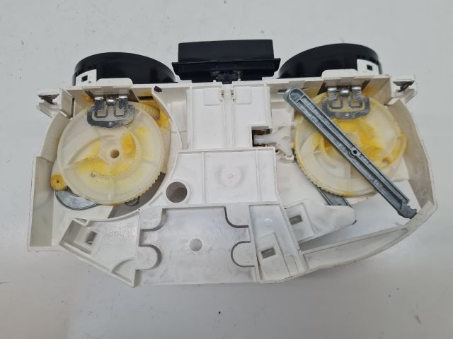 bontott VW GOLF IV Fűtéskapcsoló (manuális klímás)