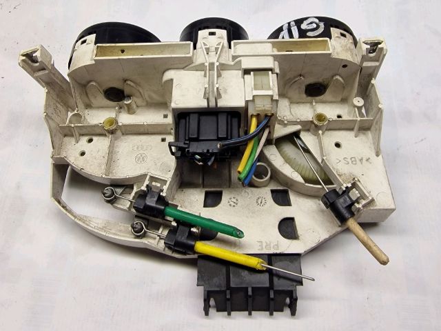 bontott VW GOLF IV Fűtéskapcsoló (Nem klímás)