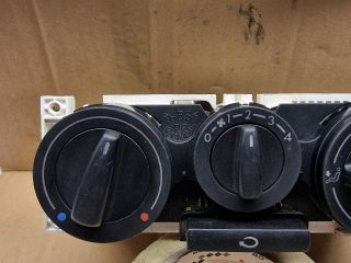 bontott VW GOLF IV Fűtéskapcsoló (Nem klímás)