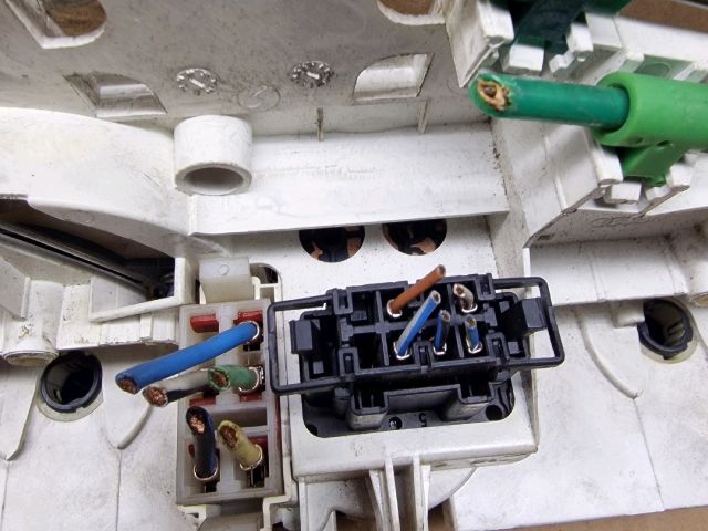 bontott VW GOLF IV Fűtéskapcsoló (Nem klímás)