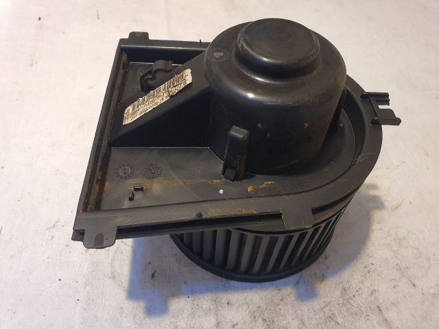 bontott VW GOLF IV Fűtőmotor (Klímás)