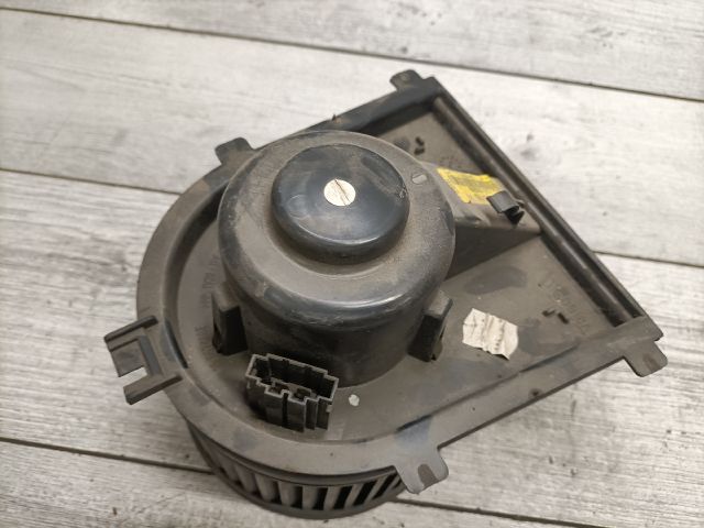 bontott VW GOLF IV Fűtőmotor (Klímás)