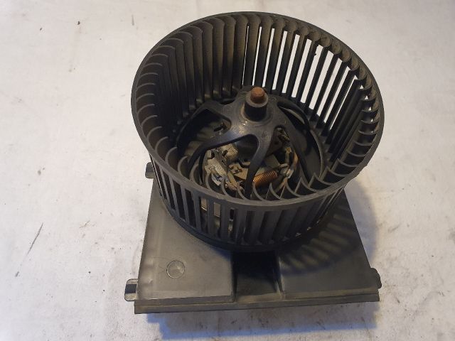 bontott VW GOLF IV Fűtőmotor (Klímás)