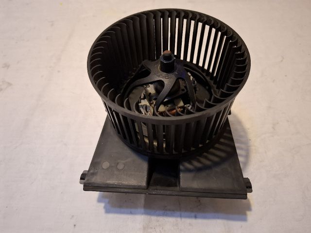 bontott VW GOLF IV Fűtőmotor (Klímás)