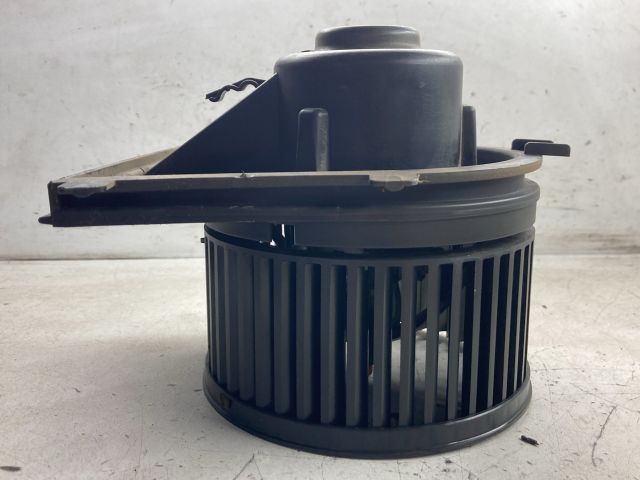 bontott VW GOLF IV Fűtőmotor (Klímás)