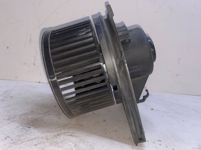 bontott VW GOLF IV Fűtőmotor (Nem klímás)