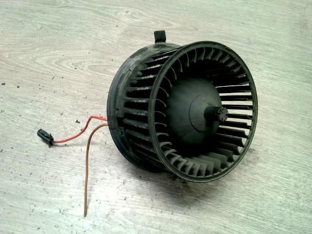 bontott VW GOLF IV Fűtőmotor (Nem klímás)