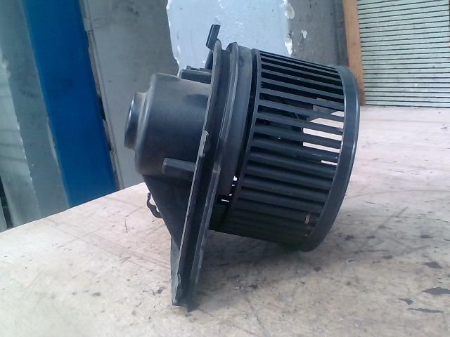 bontott VW GOLF IV Fűtőmotor (Nem klímás)