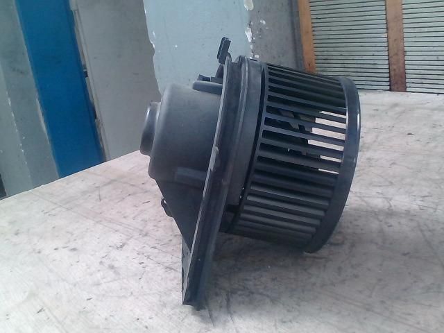 bontott VW GOLF IV Fűtőmotor (Nem klímás)