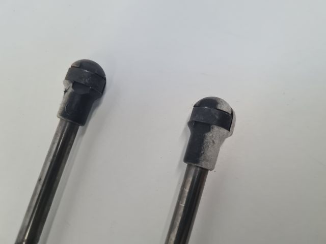 bontott VW GOLF IV Gázrugós Kitámasztó Teleszkóp Pár Csomagtérajtó